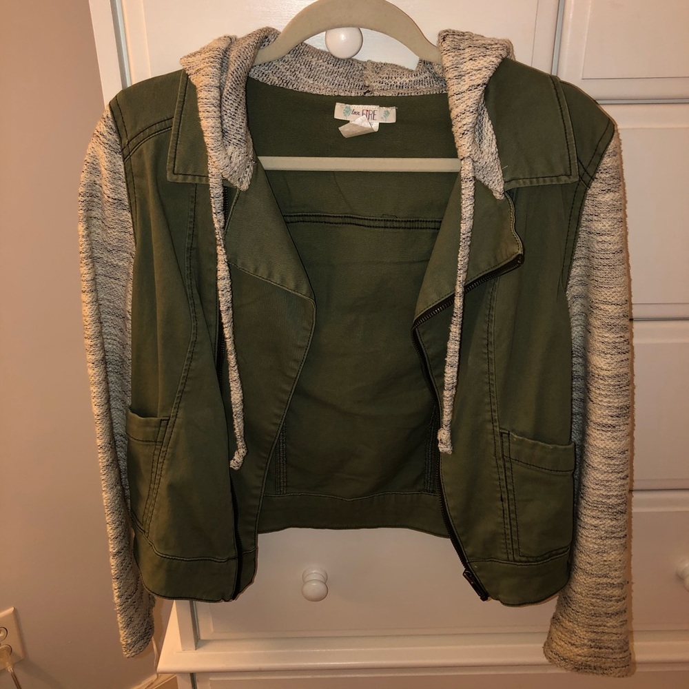 Army green jacket with knit sleeves